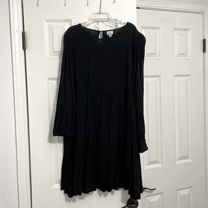 BLACK TIERED DRESS